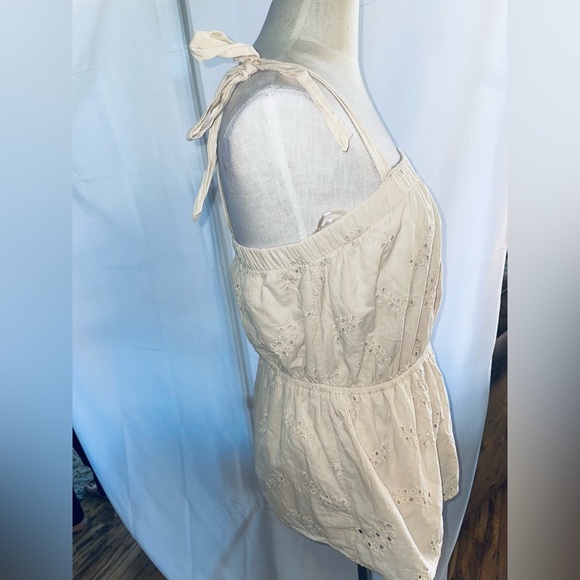 Maurice’s Ivory Eyelet Summer top size M cotton - Picture 2 of 7